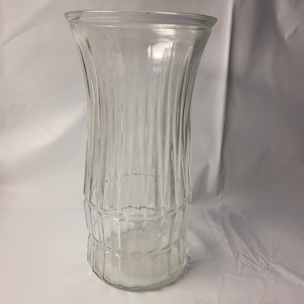 E.O. Brody Co Glass Vase Clear Ribbed Checkered G109 Cleveland OH USA 9.25in‎